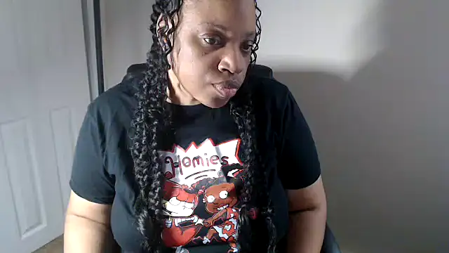 Snapshot of Sexymona1218 chatting on May 2026 06:02:02 PM Sexymona1218 online show from May 2026 06:02:02 PM