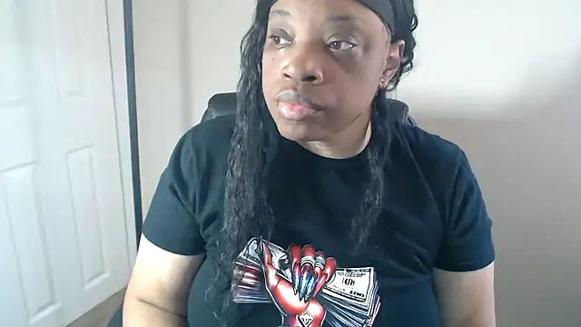 Snapshot of Sexymona1218 chatting on May 2026 02:38:02 PM Sexymona1218 online show from May 2026 02:38:02 PM