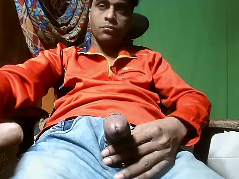 Snapshot of desiboy1101 chatting on December 2024 02:06:02 PM desiboy1101 online show from December 2024 02:06:02 PM
