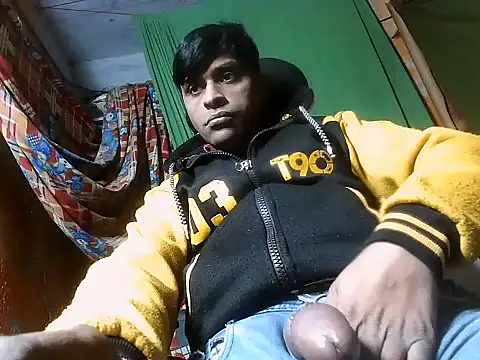 Snapshot of desiboy1101 chatting on January 2025 07:53:02 AM desiboy1101 online show from January 2025 07:53:02 AM