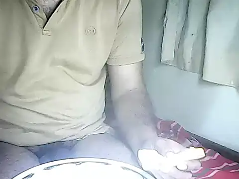 Snapshot of LifeLineSL chatting on December 2024 04:39:01 AM LifeLineSL online show from December 2024 04:39:01 AM