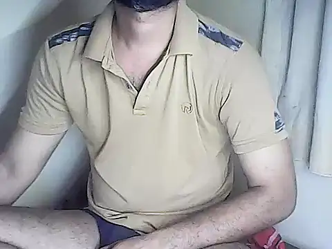 Snapshot of LifeLineSL chatting on December 2024 12:39:02 PM LifeLineSL online show from December 2024 12:39:02 PM