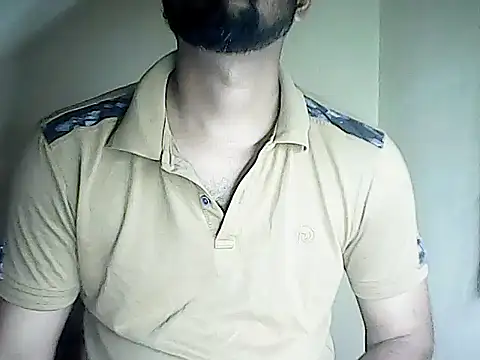 Snapshot of LifeLineSL chatting on December 2024 04:25:01 PM LifeLineSL online show from December 2024 04:25:01 PM