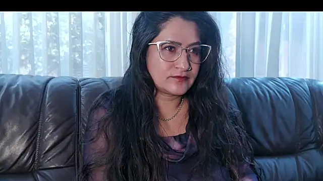Snapshot of DeesseLuxure chatting on July 2026 01:28:01 PM DeesseLuxure online show from July 2026 01:28:01 PM