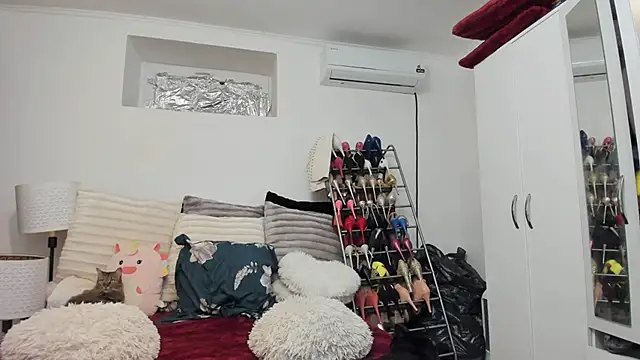 Snapshot of juliahayessxx chatting on October 2025 09:47:02 PM juliahayessxx online show from October 2025 09:47:02 PM