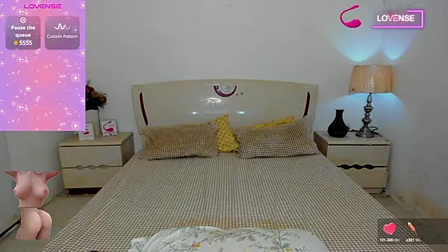 MiracleTs4U online show from February 2025 12:37:02 PM