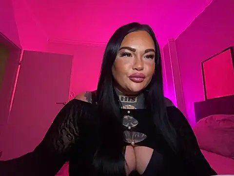 Snapshot of _MelinaCurves_ chatting on January 2025 10:25:02 PM  MelinaCurves  online show from January 2025 10:25:02 PM