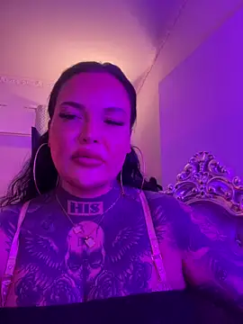 Snapshot of _MelinaCurves_ chatting on September 2025 08:13:01 PM  MelinaCurves  online show from September 2025 08:13:01 PM