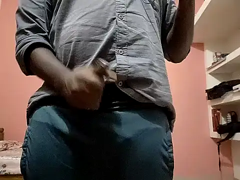 Aneesh007m online show from November 2025 05:45:02 PM