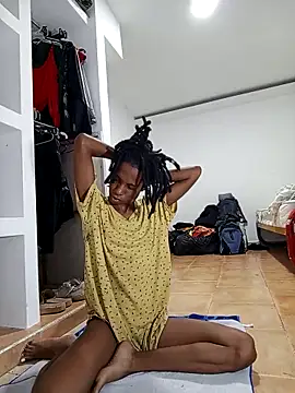 Snapshot of africa_deluxe chatting on March 2025 10:17:01 AM africa deluxe online show from March 2025 10:17:01 AM
