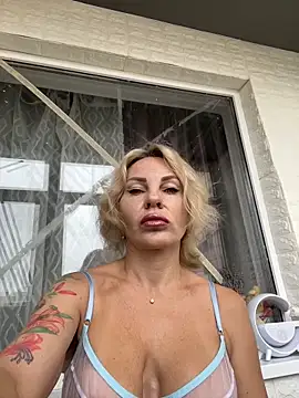 Hotnessi online show from October 2025 09:08:02 AM