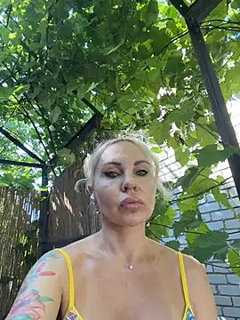 Hotnessi online show from July 2026 06:38:01 AM