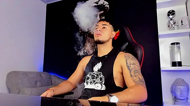 Snapshot of Dimitri_Colleman chatting on January 2025 12:30:01 AM Dimitri Colleman online show from January 2025 12:30:01 AM