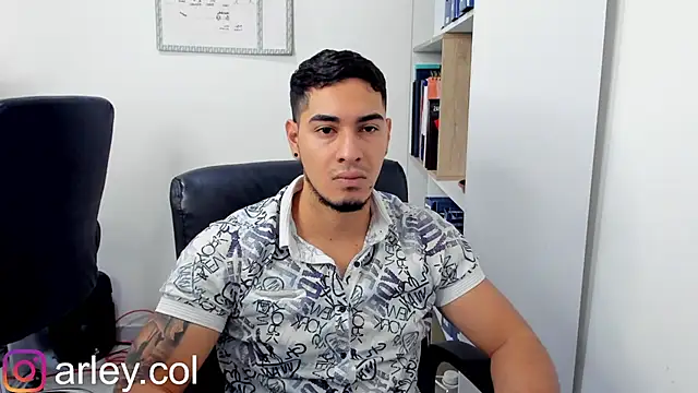 Snapshot of Dimitri_Colleman chatting on January 2025 09:02:02 AM Dimitri Colleman online show from January 2025 09:02:02 AM