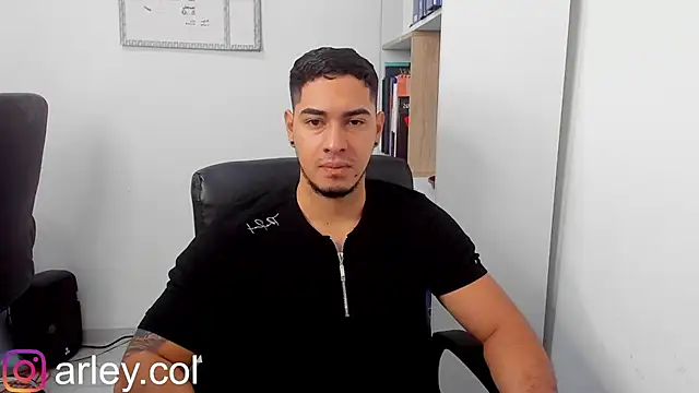 Snapshot of Dimitri_Colleman chatting on January 2025 01:43:01 AM Dimitri Colleman online show from January 2025 01:43:01 AM