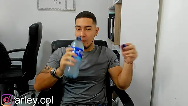 Snapshot of Dimitri_Colleman chatting on January 2025 01:20:01 AM Dimitri Colleman online show from January 2025 01:20:01 AM