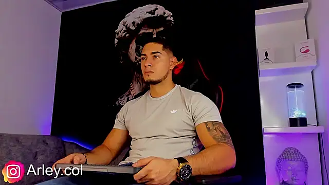 Snapshot of Dimitri_Colleman chatting on March 2025 02:56:02 AM Dimitri Colleman online show from March 2025 02:56:02 AM