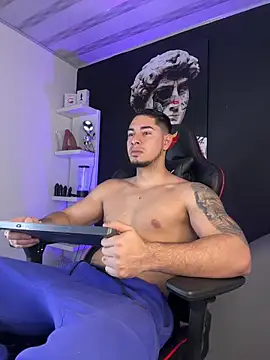 Snapshot of Dimitri_Colleman chatting on December 2025 09:21:02 PM Dimitri Colleman online show from December 2025 09:21:02 PM