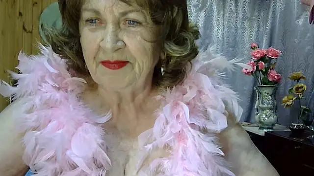 Snapshot of Emma52610 chatting on June 2026 05:23:01 PM Emma52610 online show from June 2026 05:23:01 PM