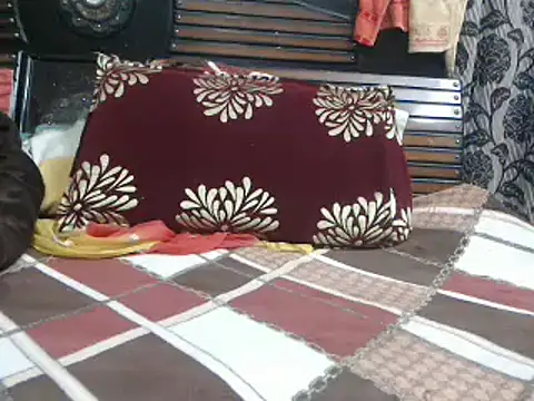 Snapshot of prettyindiandoll chatting on January 2025 06:19:02 AM prettyindiandoll online show from January 2025 06:19:02 AM