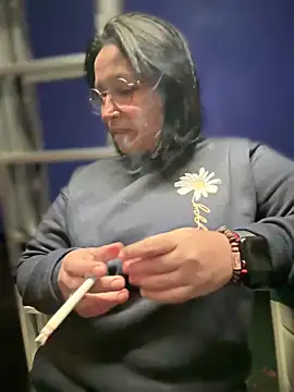 Snapshot of DannaaMeliza chatting on December 2024 04:25:02 PM DannaaMeliza online show from December 2024 04:25:02 PM