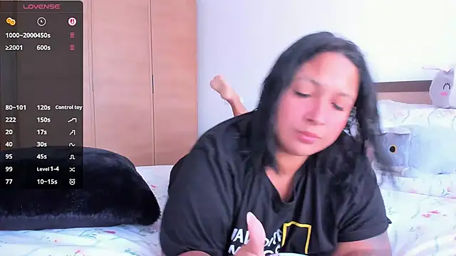 Snapshot of DannaaMeliza chatting on September 2025 11:44:01 AM DannaaMeliza online show from September 2025 11:44:01 AM