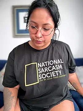 Snapshot of DannaaMeliza chatting on September 2025 09:24:01 AM DannaaMeliza online show from September 2025 09:24:01 AM