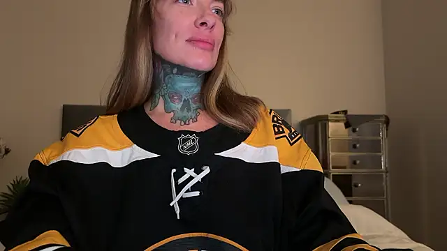 Snapshot of airgeadx chatting on February 2026 01:38:01 AM airgeadx online show from February 2026 01:38:01 AM