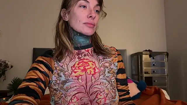 Snapshot of airgeadx chatting on February 2026 01:06:01 AM airgeadx online show from February 2026 01:06:01 AM