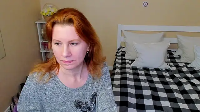 FoxySophia online show from November 2025 09:25:02 PM