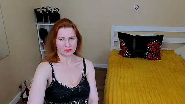 FoxySophia online show from July 2026 10:39:01 AM