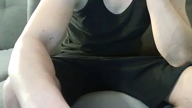 Snapshot of ShyGuyWannaTry chatting on October 2025 06:15:01 AM ShyGuyWannaTry online show from October 2025 06:15:01 AM