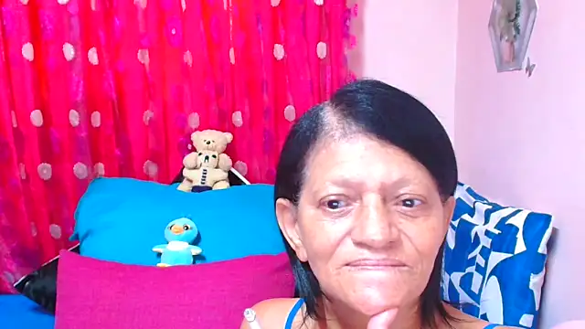 SLUTTYROXY online show from April 2026 06:14:01 AM