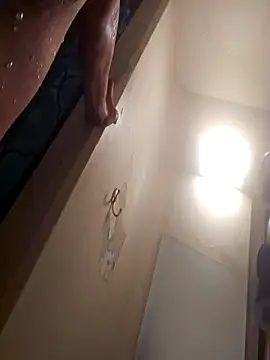 Snapshot of UncutHammer69 chatting on November 2025 08:48:02 AM UncutHammer69 online show from November 2025 08:48:02 AM