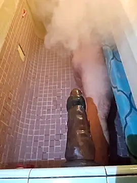 Snapshot of UncutHammer69 chatting on November 2025 04:56:01 AM UncutHammer69 online show from November 2025 04:56:01 AM