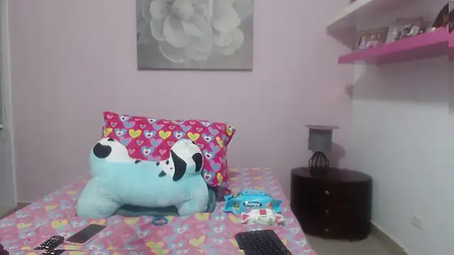 CindyCrawford online show from March 2025 03:26:01 AM