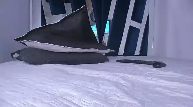 moonsweet1 online show from March 2025 09:18:02 PM