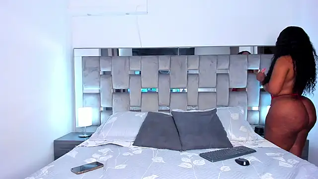 Cammiila online show from February 2025 04:20:01 PM