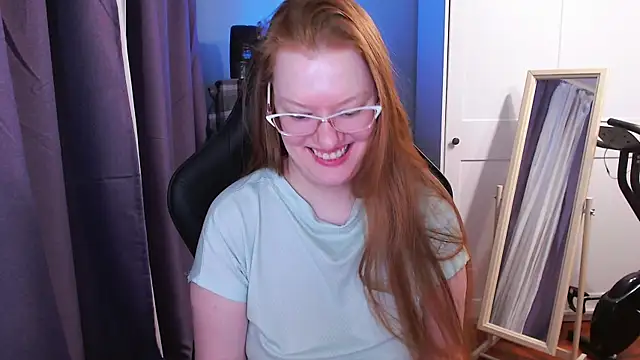 Snapshot of Lady_Inari chatting on May 2026 11:43:02 PM Lady Inari online show from May 2026 11:43:02 PM