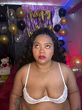 yanza2002 online show from April 2026 10:08:02 PM