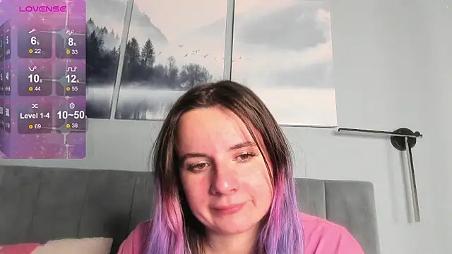 Snapshot of MilaniaCute chatting on November 2025 06:50:02 PM MilaniaCute online show from November 2025 06:50:02 PM