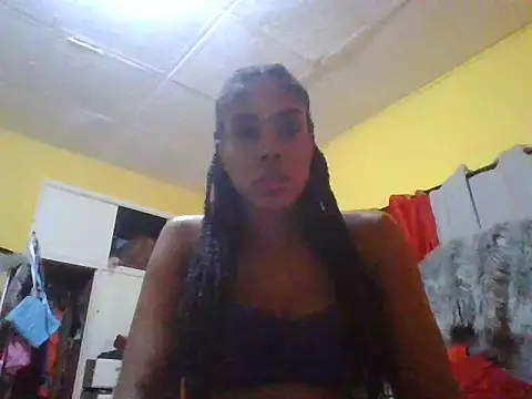 Snapshot of HONEYSWEETS_LIVE chatting on January 2025 12:12:01 AM HONEYSWEETS LIVE online show from January 2025 12:12:01 AM