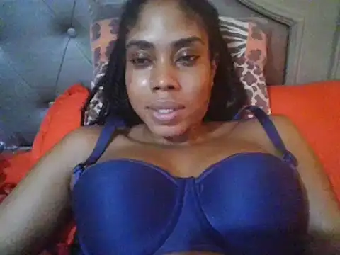 Snapshot of HONEYSWEETS_LIVE chatting on February 2025 04:12:01 AM HONEYSWEETS LIVE online show from February 2025 04:12:01 AM