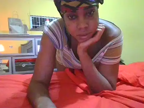 Snapshot of HONEYSWEETS_LIVE chatting on February 2025 12:54:02 AM HONEYSWEETS LIVE online show from February 2025 12:54:02 AM