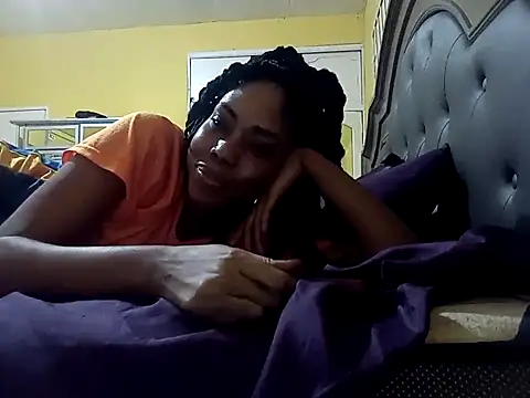 Snapshot of HONEYSWEETS_LIVE chatting on March 2025 03:56:01 AM HONEYSWEETS LIVE online show from March 2025 03:56:01 AM