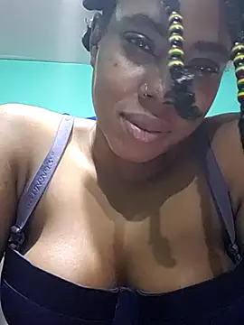 Snapshot of HONEYSWEETS_LIVE chatting on December 2025 02:28:02 AM HONEYSWEETS LIVE online show from December 2025 02:28:02 AM