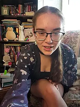 Izzy Hellbourne online show from May 2026 05:43:01 PM