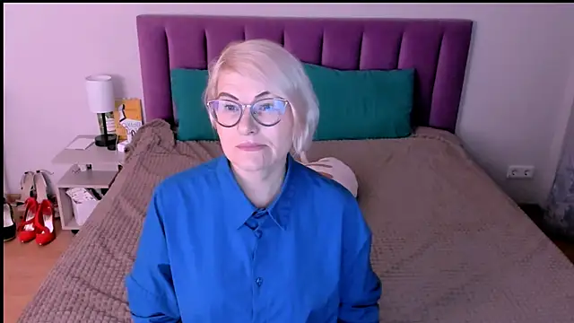 Snapshot of sabrinamacmarren chatting on October 2025 02:24:01 PM sabrinamacmarren online show from October 2025 02:24:01 PM