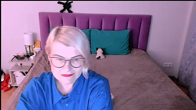 Snapshot of sabrinamacmarren chatting on October 2025 02:31:01 PM sabrinamacmarren online show from October 2025 02:31:01 PM