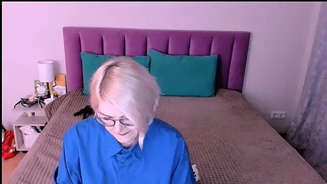 Snapshot of sabrinamacmarren chatting on October 2025 03:35:01 PM sabrinamacmarren online show from October 2025 03:35:01 PM